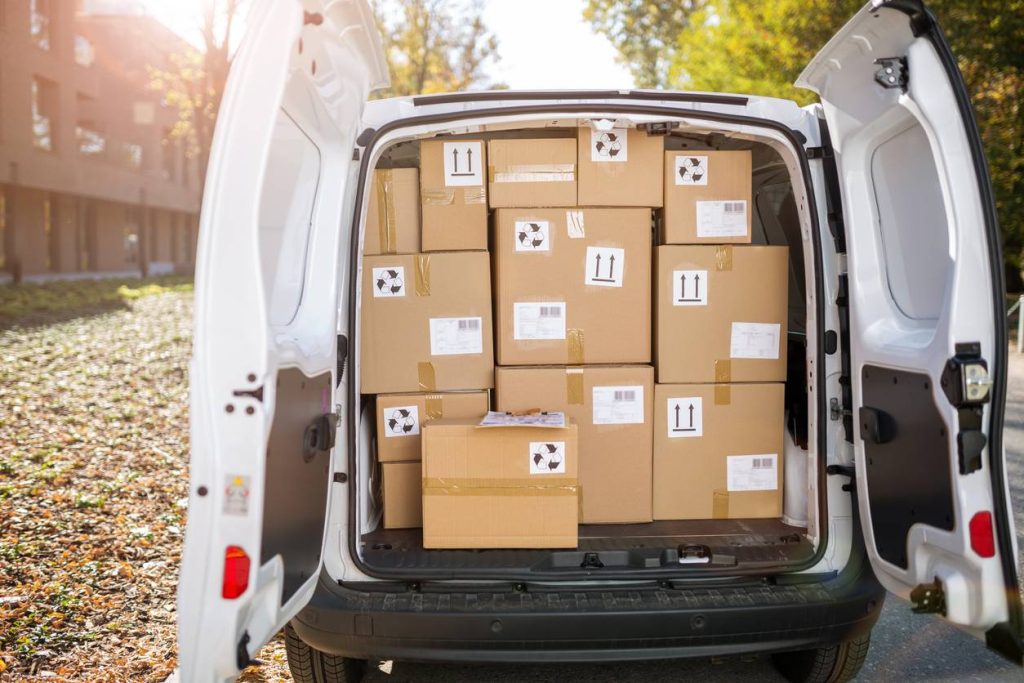 Prêt camion location box de stockage