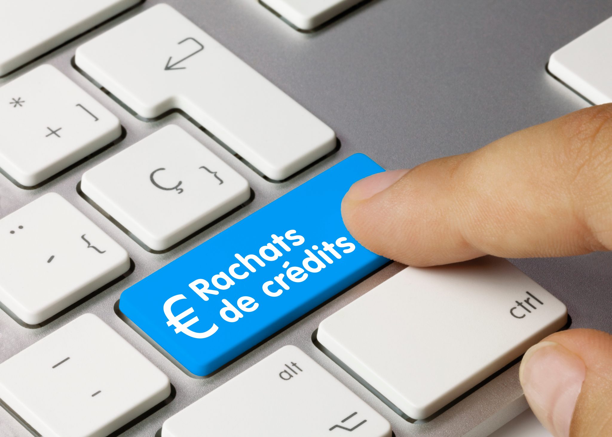 Rachat de crédits : pourquoi commencer par une simulation avant de regrouper ses prêts