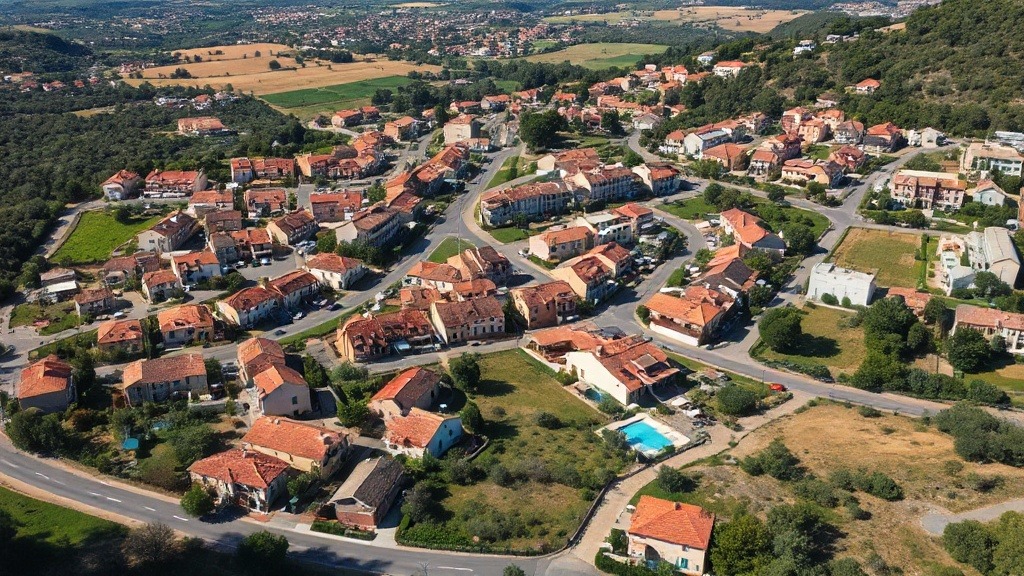 Quartiers à éviter à Lézignan-Corbières : zones sensibles et où s’installer en 2026